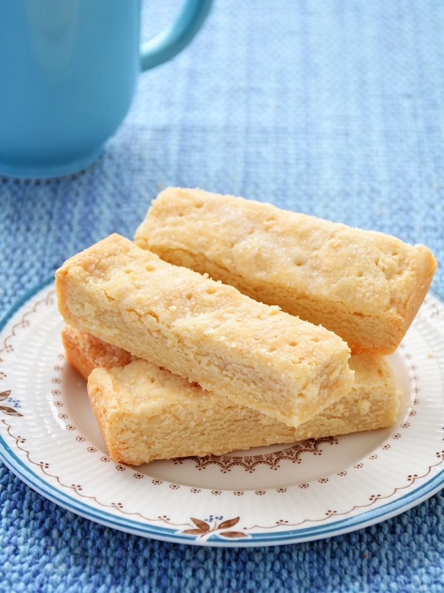 Winter-Spell Shortbread Gift Bundle