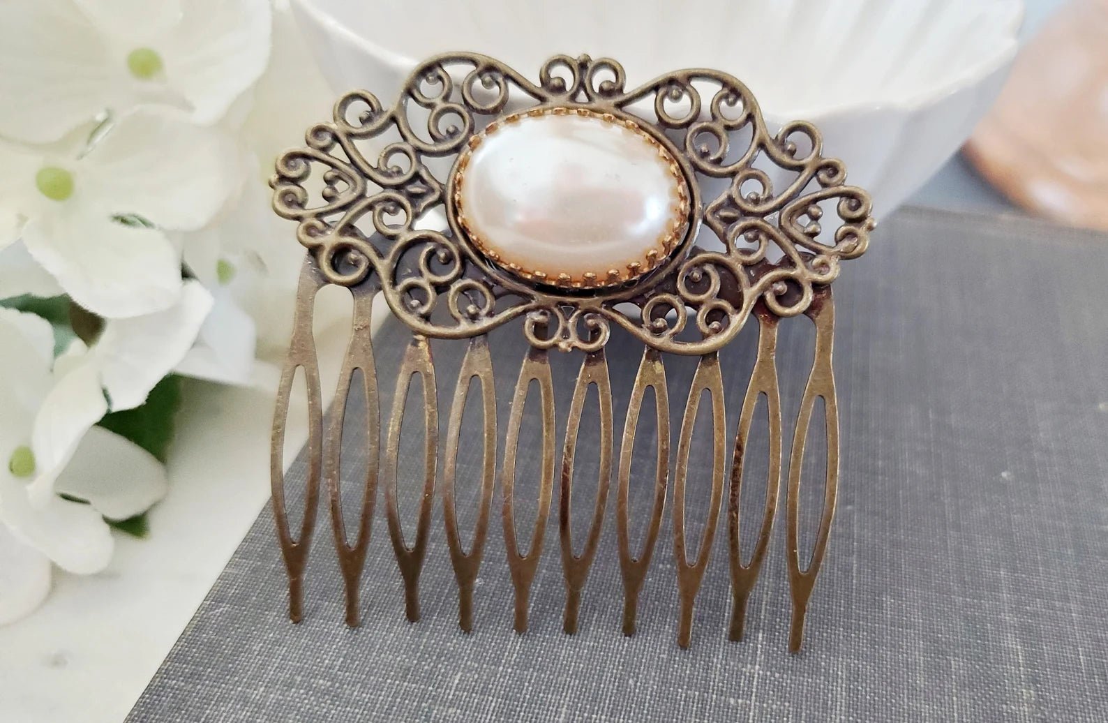 Nellandra's Pearl Comb: A Complicated Gift - Myth & Ink: Worlds of C.A. Smith