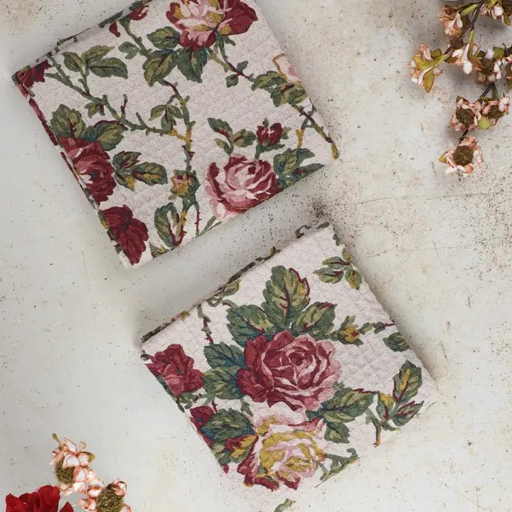 The Old World Table Bundle – Seasonal Linen & Table Decor Set - Myth & Ink: Worlds of C.A. Smith